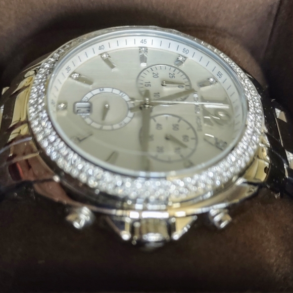 Michael Kors Crystal Chronographic Watch - Picture 3 of 7